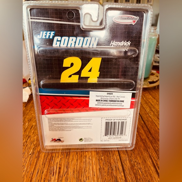 Jeff Gordon Hot wheels - Picture 2 of 2